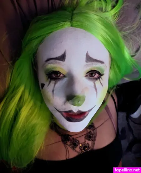 Clarissa Clown Premium OnlyFans Thumbnail #Az2Sj8lVJf