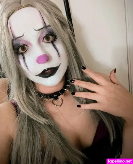 Clarissa Clown OnlyFans Thumbnail #9H9KsQrc2r