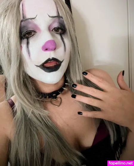 Clarissa Clown OnlyFans Thumbnail #c1F44K7bEV