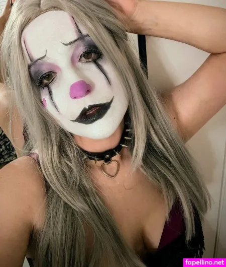 Clarissa Clown OnlyFans Thumbnail #ta32RHkgro