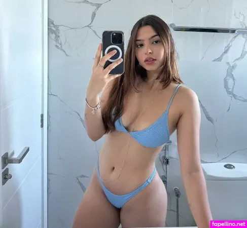 Clarissa Pavie OnlyFans Thumbnail #w4ijoOdkF2