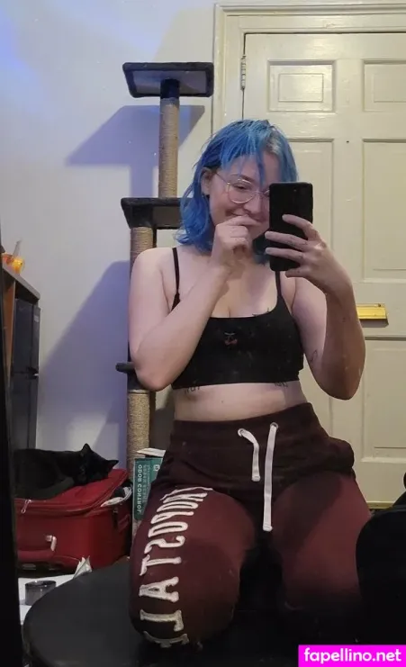 Clarissasmokes OnlyFans Thumbnail #OgMtZZoC8M