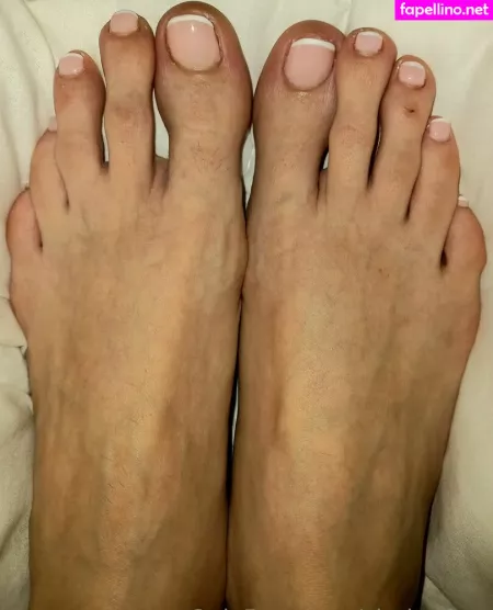 Clarita Feet OnlyFans Thumbnail #E5IjpSH0id
