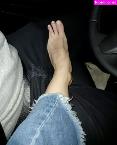Clarita Feet OnlyFans Thumbnail #LKg9nr7Yn7