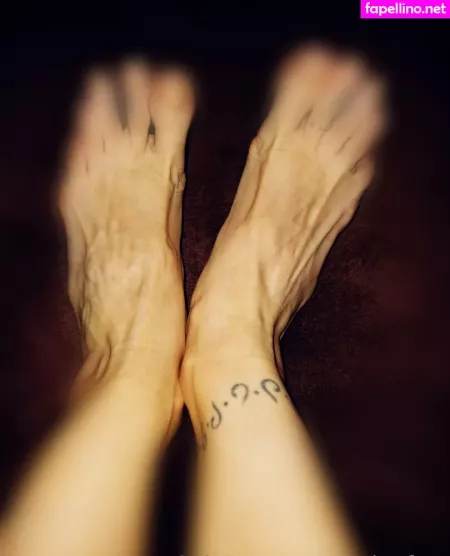 Clarita Feet OnlyFans Thumbnail #LfMqHVIms5