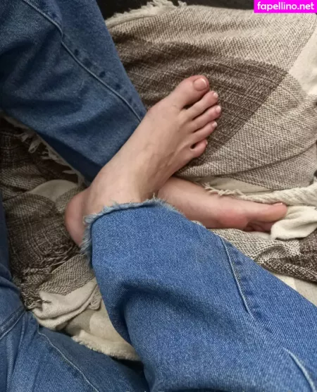 Clarita Feet OnlyFans Thumbnail #O4KZQ1Qqis