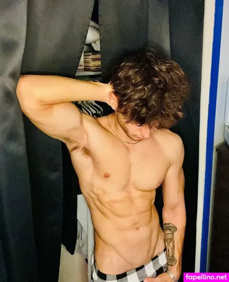 Clark Kent69 OnlyFans Thumbnail #6cq46sGmzm