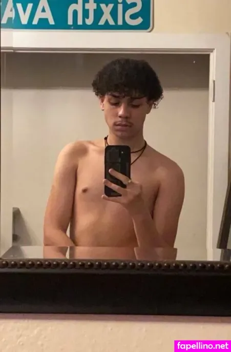 Clark Kent69 OnlyFans Thumbnail #PE2PHJQLDa