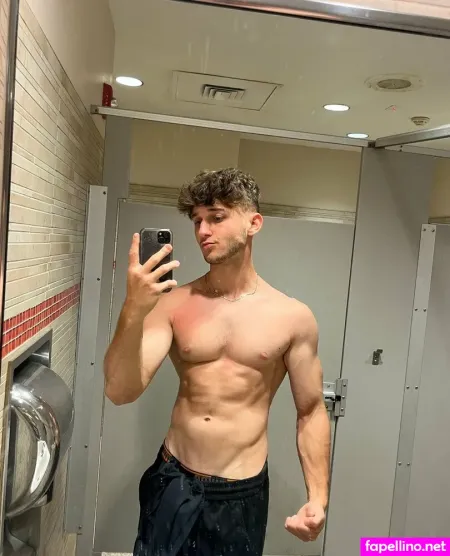 Clark Kent69 OnlyFans Thumbnail #aoMqrmrnye