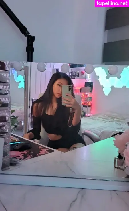 Classic Christinee OnlyFans Thumbnail #MfDWtPd4L8