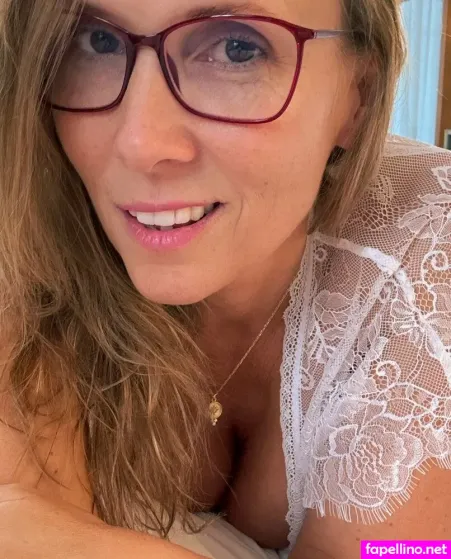 Classysexyfundianemarie OnlyFans Thumbnail #w6q3MKDGdw