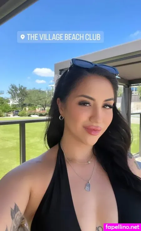 Claudelia Zarate OnlyFans Thumbnail #AymgD4UmrS