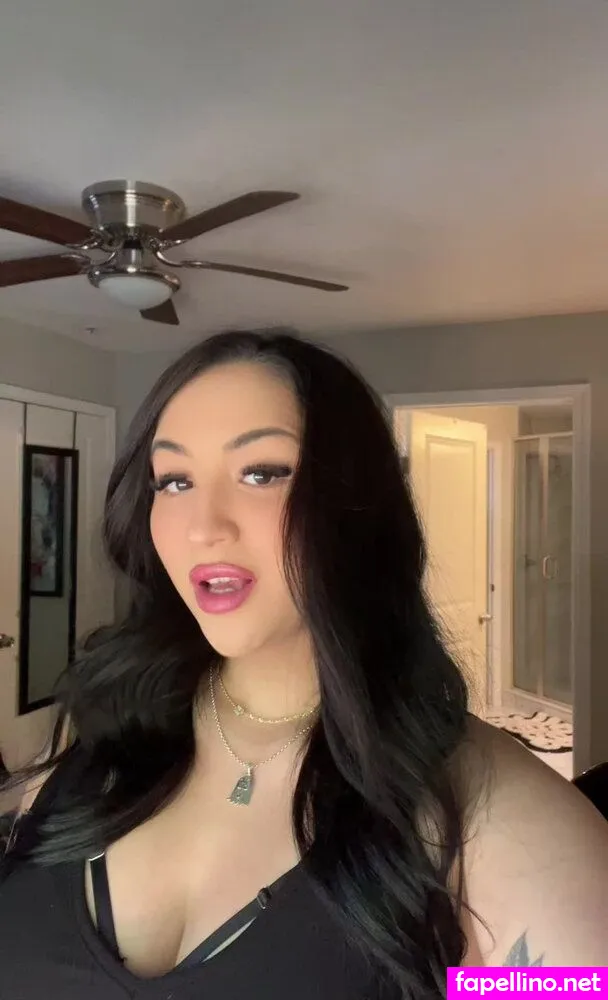 ohmy_claud, only1laurazarate Nude Leaked OnlyFans Photo #UPWCnbSzeX
