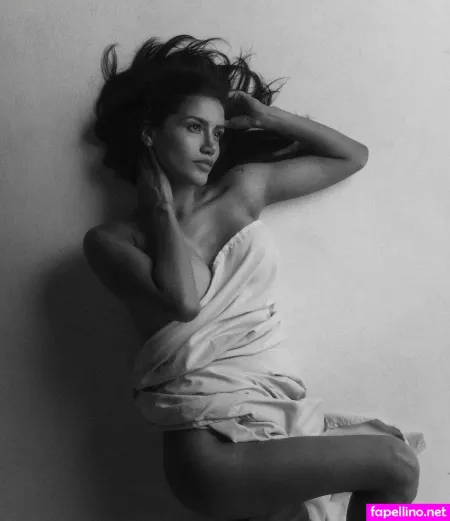 Claudia Coria OnlyFans Thumbnail #cI97Ygg5RP