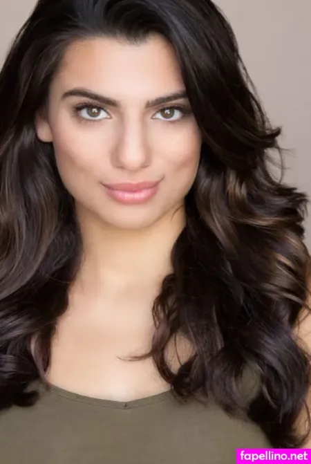 Claudia Doumit OnlyFans Thumbnail #FGGcu8RENc