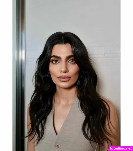 Claudia Doumit OnlyFans Thumbnail #IUk0efvnTv