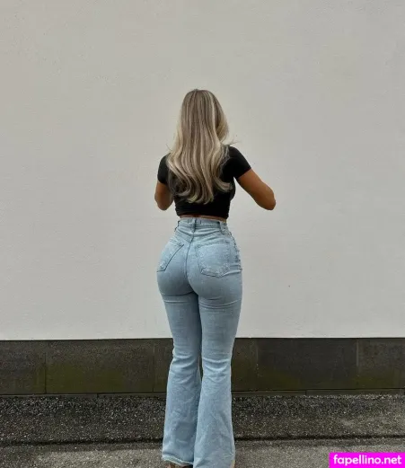 Claudia Kuparinen OnlyFans Thumbnail #4iNXvNav9y