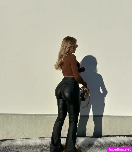 Claudia Kuparinen OnlyFans Thumbnail #7flfVK5F91