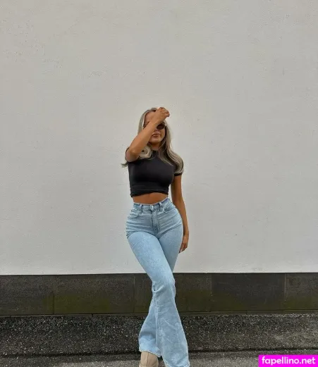 Claudia Kuparinen OnlyFans Thumbnail #vAWetikdR2