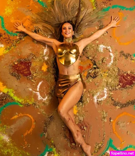 Claudia Leitte OnlyFans Thumbnail #AUWEVdPyrq