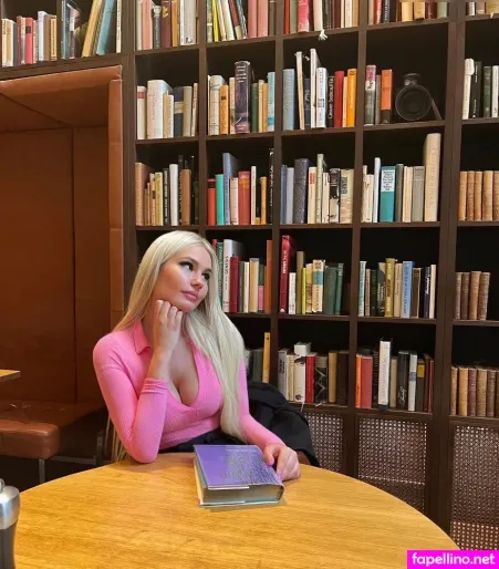 Claudia Markovic OnlyFans Thumbnail #cCT4htHk3S