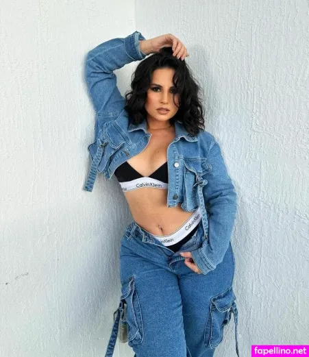 Claudia Martinez OnlyFans Thumbnail #rGP42v6j75