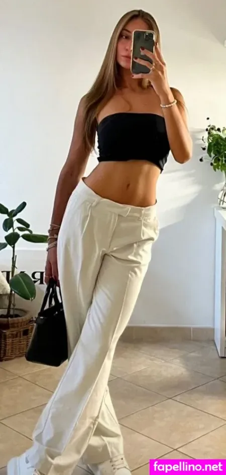 Claudia Piccinotti OnlyFans Thumbnail #82GctYbHDO