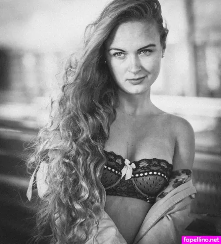 Claudia Struwe Flying Claudia OnlyFans Thumbnail #0uH2Hlzh4Y