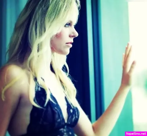 Claudia Swea OnlyFans Thumbnail #TaGHtwuNUI