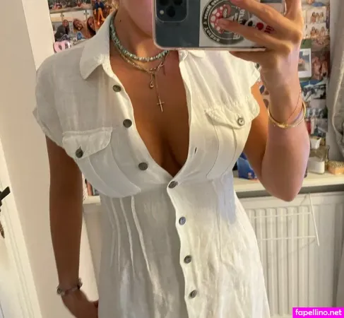 Claudia Taylor OnlyFans Thumbnail #ZP2bxm5Om8