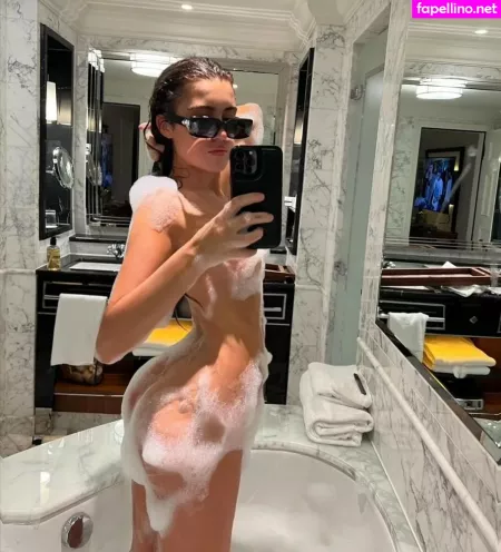 Claudia Valentina OnlyFans Thumbnail #tLLVTBhrwN