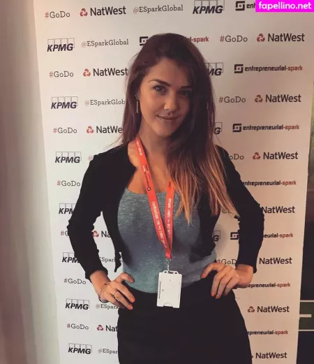 Claudia Valler OnlyFans Thumbnail #OWHsAYRnrC