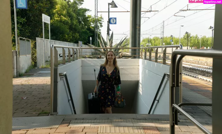 Claudia Veneza OnlyFans Thumbnail #IXzdgHbHgW