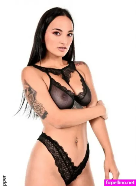 Claudiabavel Gold OnlyFans Thumbnail #4jnb5MbFgx