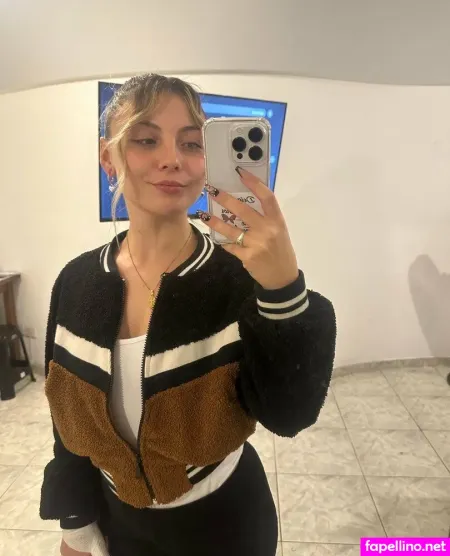 Claudiafernandezzz OnlyFans Thumbnail #TwTHrD0o0k