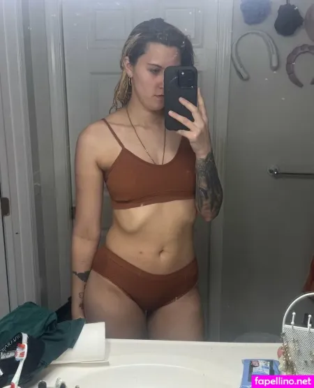 Claudiamary97 OnlyFans Thumbnail #HAQH9jLPAn