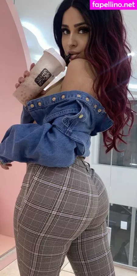 Claudiamolina A OnlyFans Thumbnail #WkDvDmQZMN