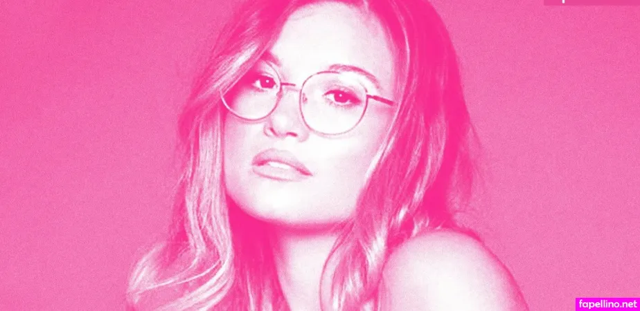 Claudie Mercier OnlyFans Thumbnail #1u8HUTBIRk