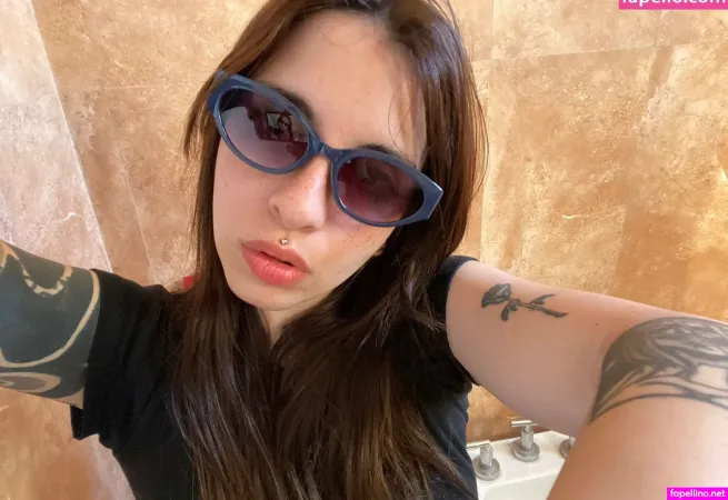 Clearlyyclaire OnlyFans Thumbnail #aVZGdJwmUG