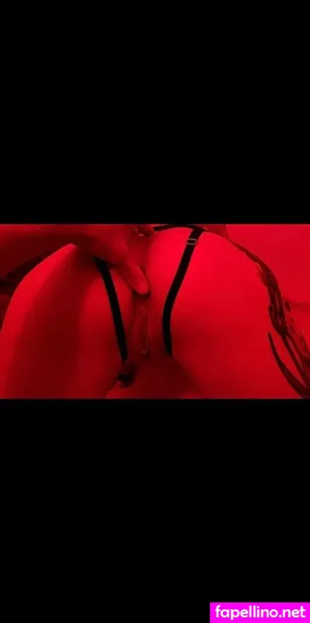 Clem French Sg OnlyFans Thumbnail #KUVjeI95y6