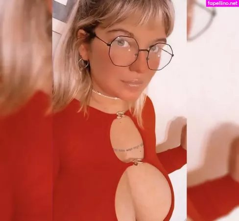 Clemenbujazha OnlyFans Thumbnail #rryN6q3NRG