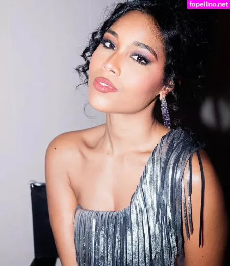 Clemence Botino OnlyFans Thumbnail #0DaKL6XINZ