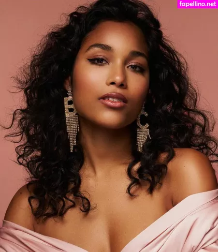 Clemence Botino OnlyFans Thumbnail #0gVFVnOCxT