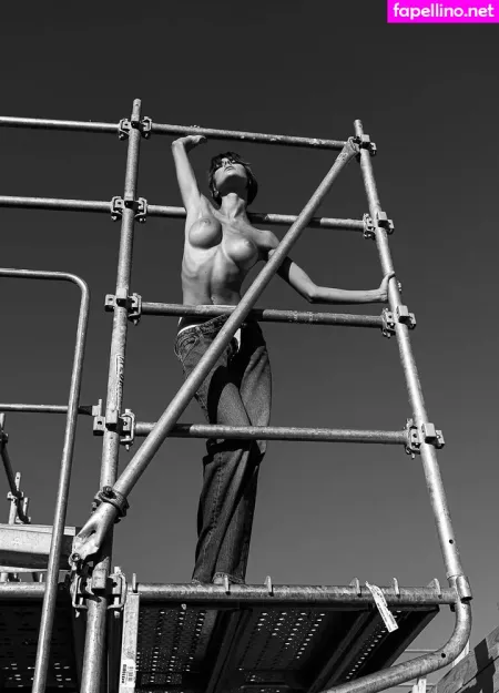 Clemence Navarro OnlyFans Thumbnail #E8PiplMVGw