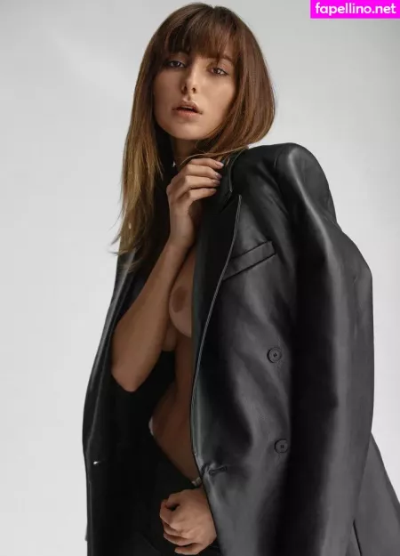 Clemence Navarro OnlyFans Thumbnail #tqafq8uPWB