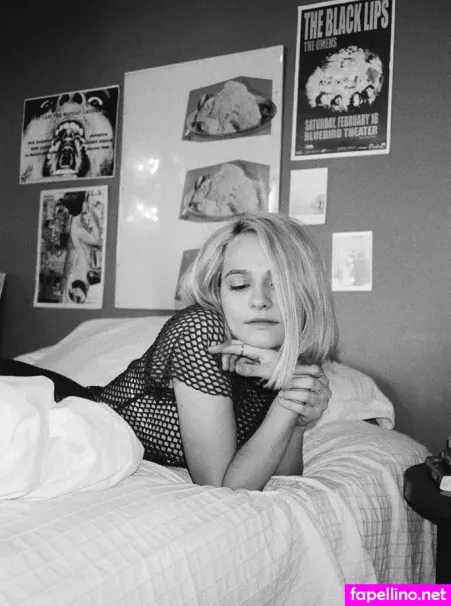 Clementine Creevy OnlyFans Thumbnail #KG7YO162Be