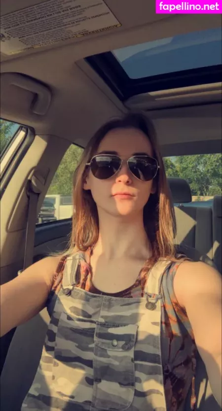 Clementine OnlyFans Thumbnail #9jJpgRXwPU