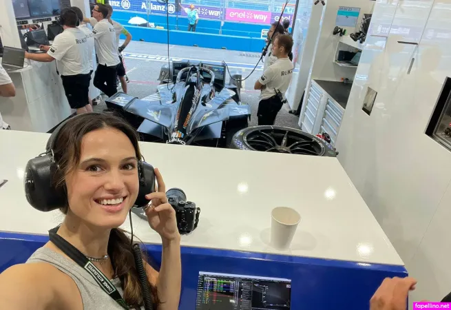 Cleo Abram OnlyFans Thumbnail #6QaLUmasgT