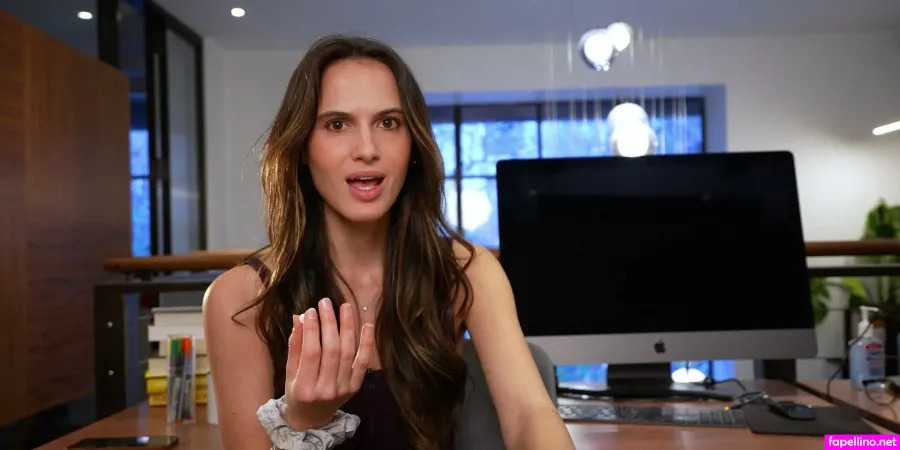 Cleo Abram OnlyFans Thumbnail #ew02wjN2ZQ