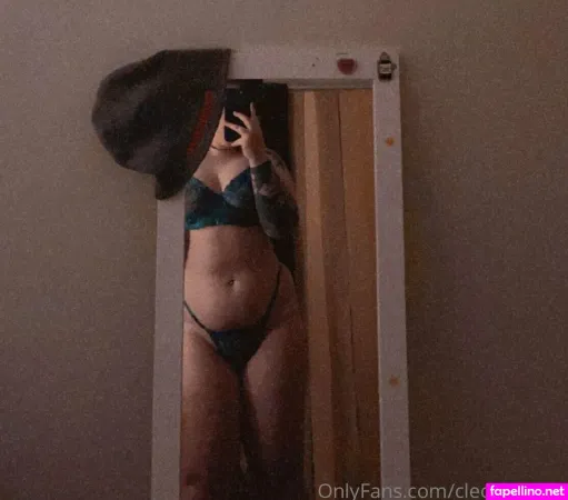 Cleo Harpar OnlyFans Thumbnail #epyBFe1XvR